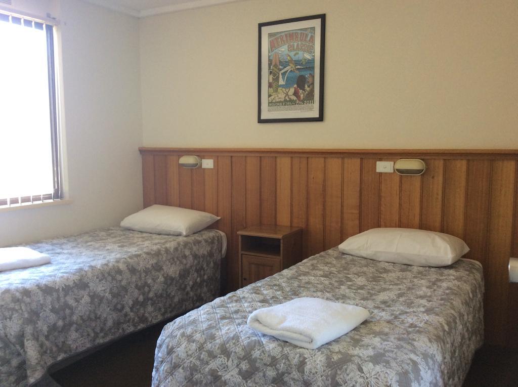Telopea Court Motel Merimbula Buitenkant foto